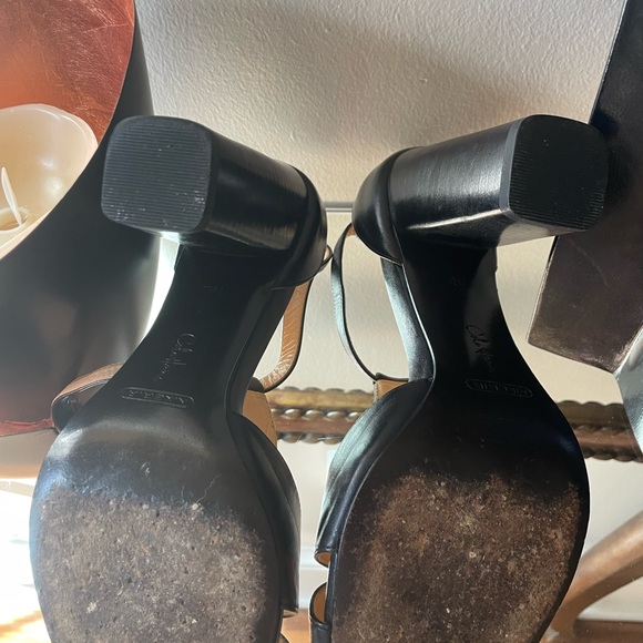 GUC, as shown, Cole Haan Beautiful Black Leather heels - Picture 3 of 3